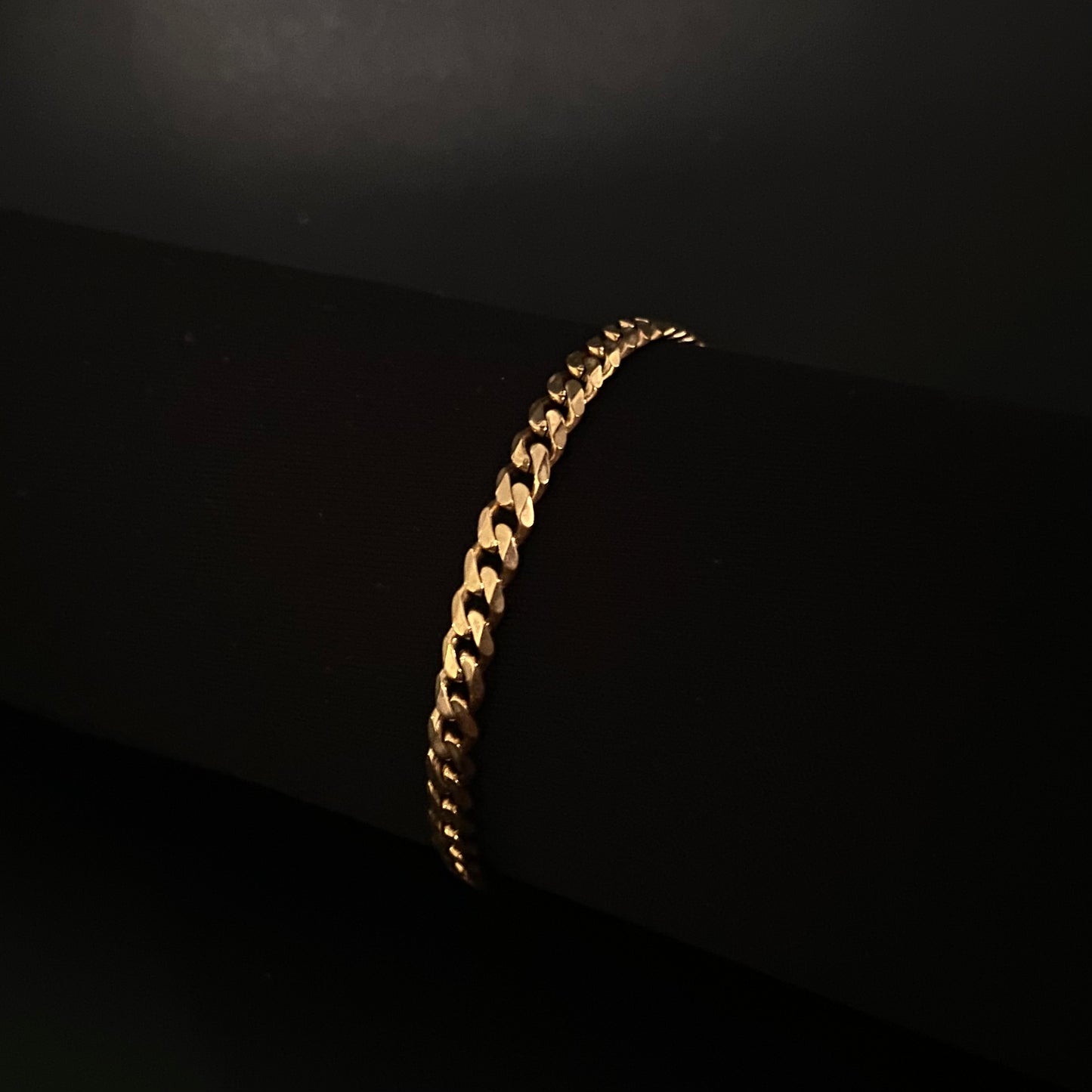 Stabilis—bracelet or