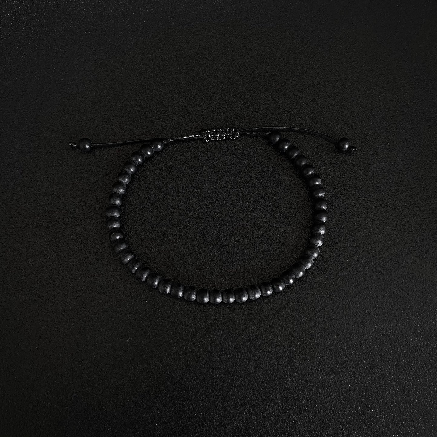 Sollicitus—bracelet noir matte